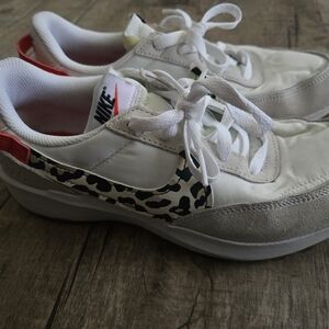 Nike Waffle Debut Women's Shoes